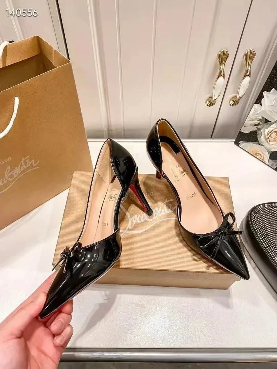 Christian Louboutin Black Patent Leather Heels — Hipobuy Spreadsheet find