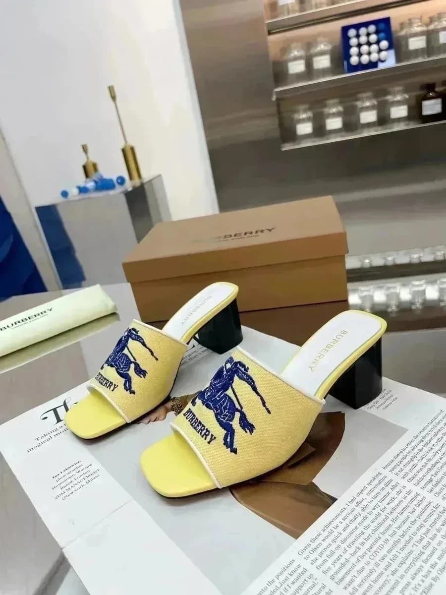 Burberry Yellow Horseferry Heels Sandals — Hipobuy Spreadsheet find