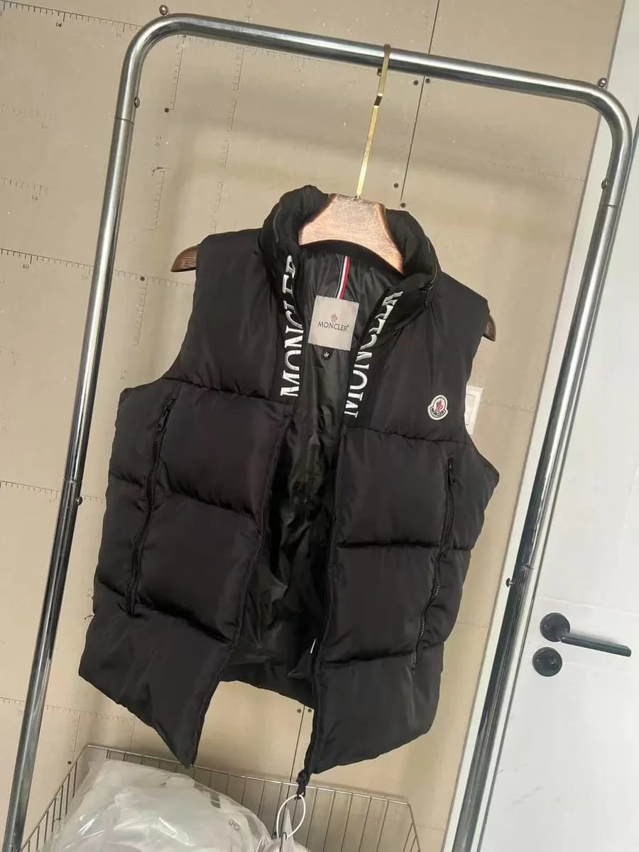 Moncler Black Puffer Vest — Hipobuy Spreadsheet find
