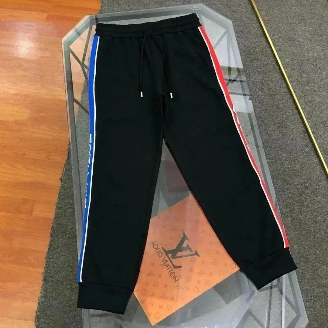 Louis Vuitton LV Trainer Black Track Pants — Hipobuy Spreadsheet find