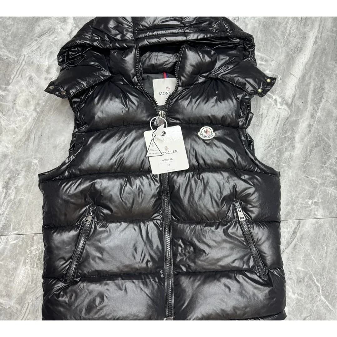 Moncler Black Padded Vest — Hipobuy Spreadsheet find