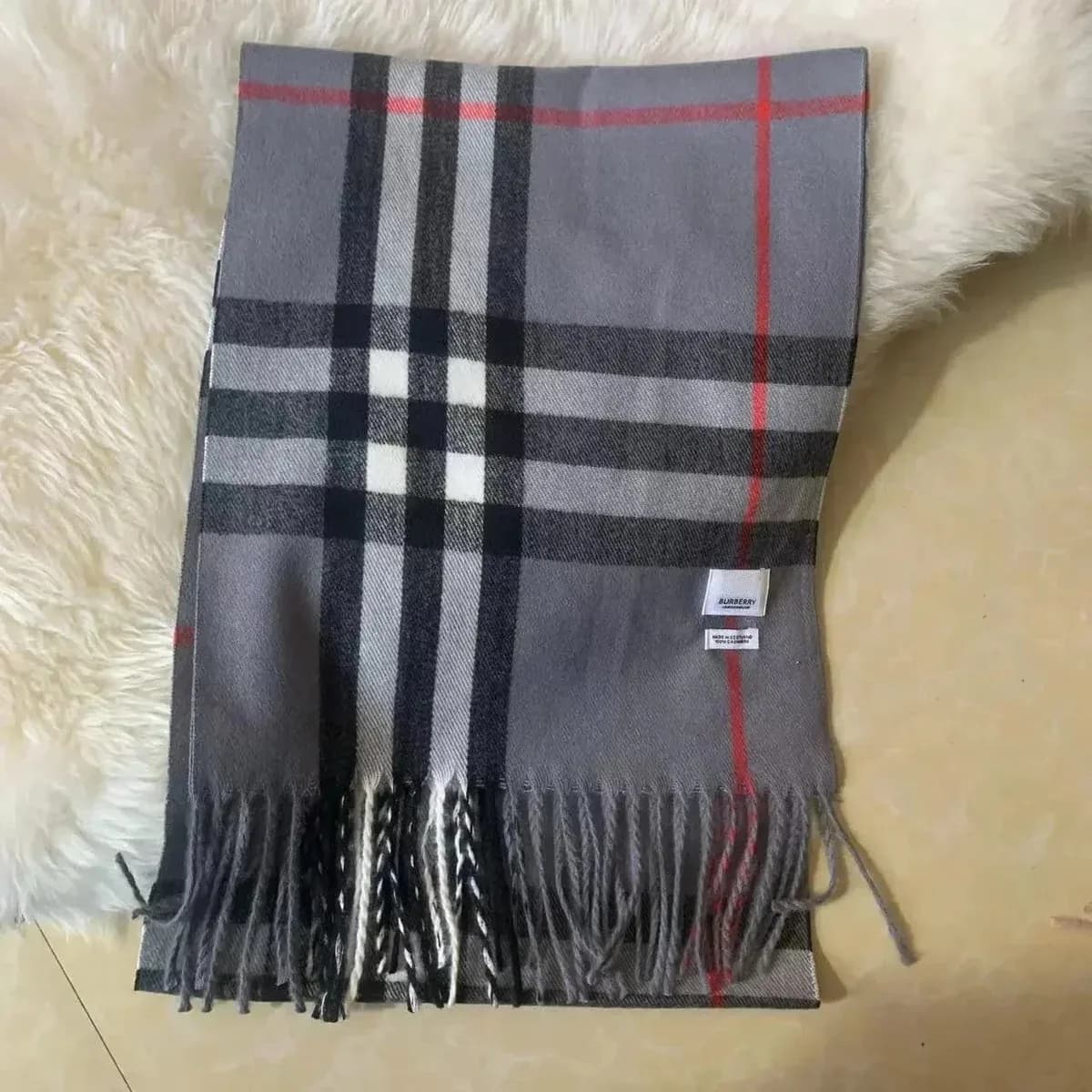 Burberry TB Monogram Grey Plaid Scarf — Hipobuy Spreadsheet find