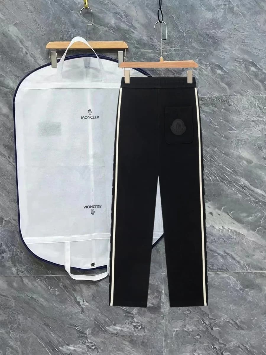 Moncler Maya Black & White Side Stripe Pants — Hipobuy Spreadsheet find